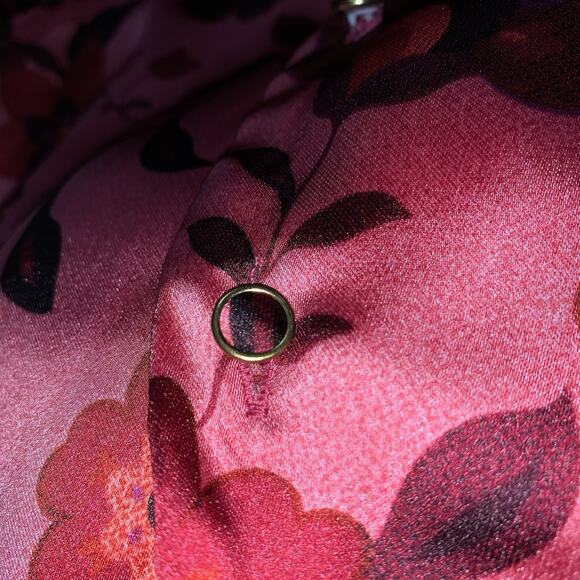 House Of Harlow 1960 Blouse Crop Top Pink Flowers sz small - Picture 7 of 7